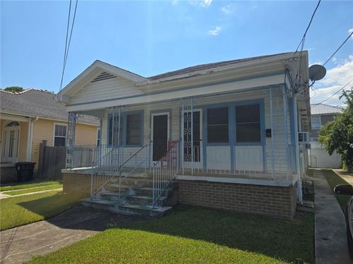 3022 Serantine St, New Orleans, LA, 70119-2032 | Card Image