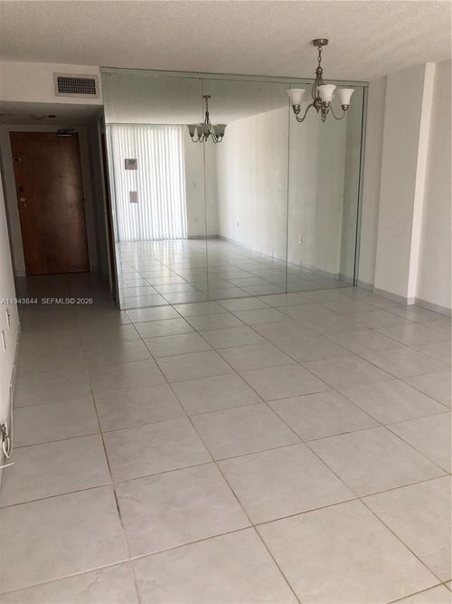 apt-403-5055 Nw 7th St, Miami, FL, 33126-3430 | Card Image