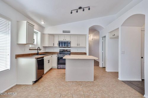 2411 W Oberlin Way, Phoenix, AZ, 85085-4790 | Card Image