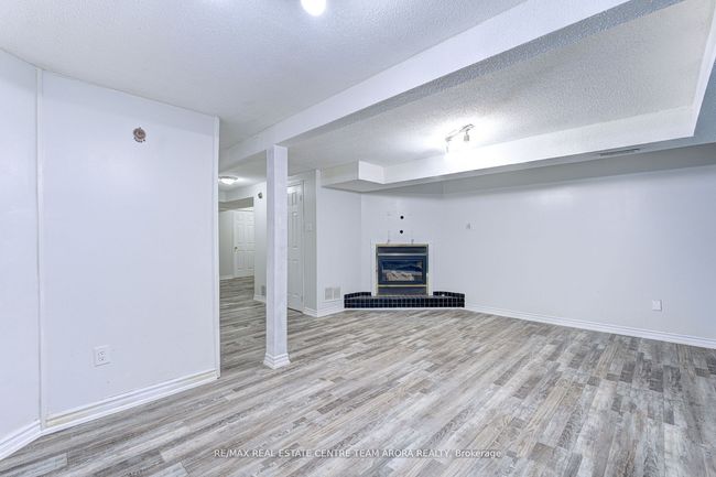 18 Abell Dr, House attached with 4 bedrooms, 3 bathrooms and 2 parking in Brampton ON | Image 32