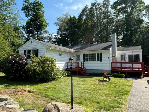 72 Mary Batchelder Rd, Hampton, NH, 03842-1701 | Card Image