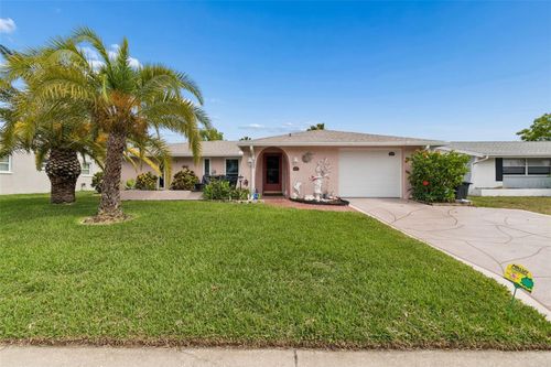 9252 Glen Moor Ln, PORT RICHEY, FL, 34668-5008 | Card Image