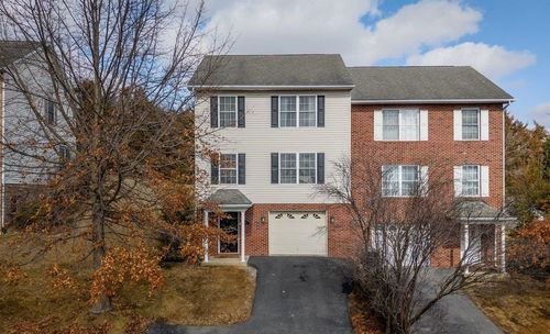 573 Pointe Dr, HARRISONBURG, VA, 22801-7603 | Card Image