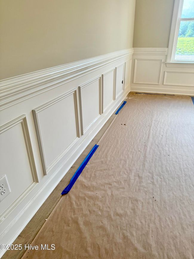 Wainscotting in the Dining area | Image 21