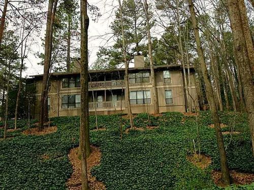 4a-8740 Roswell Rd, Sandy Springs, GA, 30350-1834 | Card Image