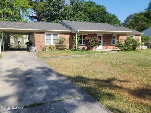 105 Lance Ct, Jacksonville, NC, 28546-8640 | Card Image