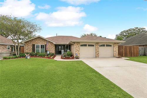 406 Avenue A, Belle Chasse, LA, 70037-2305 | Card Image