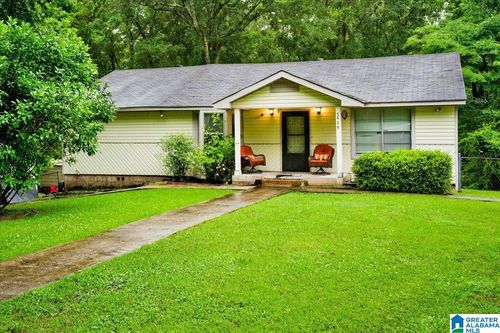 3939 Old Johns Rd, Hueytown, AL, 35023-7345 | Card Image