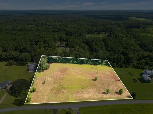 4 Hiawatha Farms Rd, Monticello, FL, 32344-0812 | Card Image