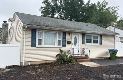 61 Rose St, Edison, NJ, 08817-3503 | Card Image