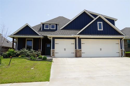 5500 Carmel Creek Dr, Mustang, OK, 73064-7614 | Card Image