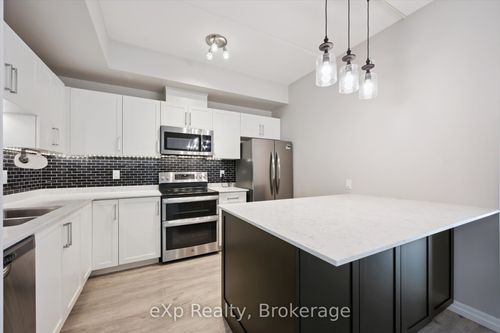 214-35 Kingsbury Sq, Guelph, ON, N1L0J4 | Card Image
