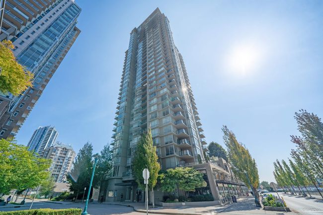 1103 - 2980 Atlantic Avenue, Condo with 2 bedrooms, 2 bathrooms and 1 parking in Coquitlam BC | Image 1