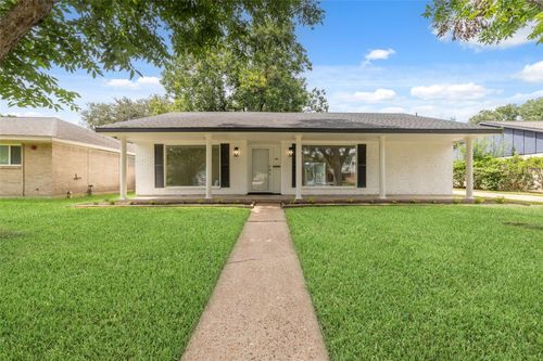 8522 Concho St, Houston, TX, 77036-6830 | Card Image