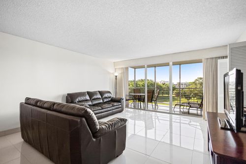 apt-501-3510 Oaks Way, Pompano Beach, FL, 33069-5365 | Card Image