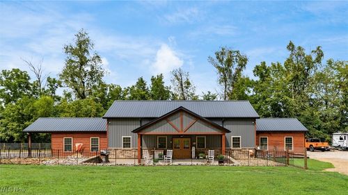 4797 Narrows Rd, Frazeysburg, OH, 43822-9456 | Card Image