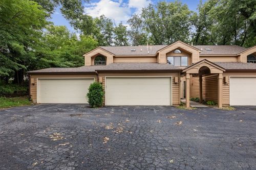 apt-1-705 E Post Rd Se, Cedar Rapids, IA, 52403-2094 | Card Image