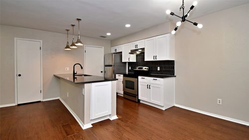 c-4411 Whispering Valley Dr, Austin, TX, 78727-6862 | Card Image