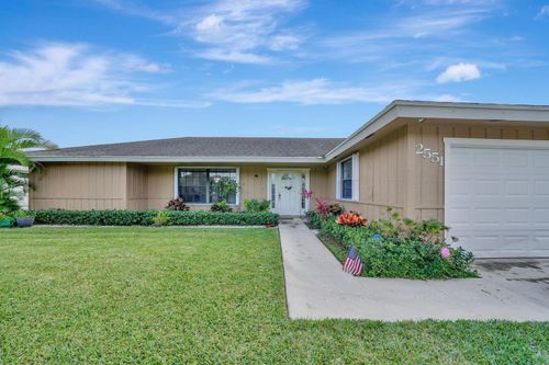 2551 Westchester Dr, Riviera Beach, FL, 33407-1326 | Card Image