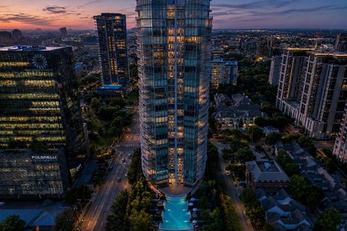 2308-2900 Mckinnon St, Dallas, TX, 75201-1082 | Card Image