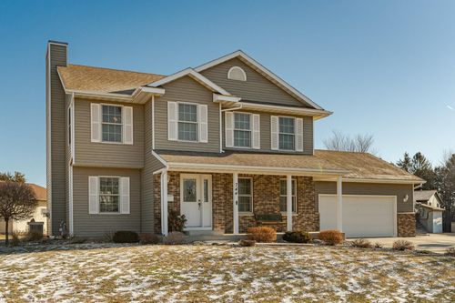 744 Jefferson Ave Sw, Eyota, MN, 55934-9760 | Card Image