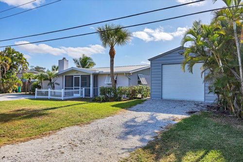 1073 Alston Ln, ENGLEWOOD, FL, 34223-4417 | Card Image