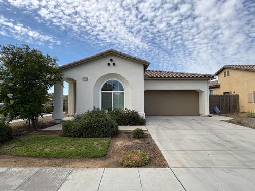 5990 E Kerckhoff Avenue, Fresno, CA, 93727 | Card Image