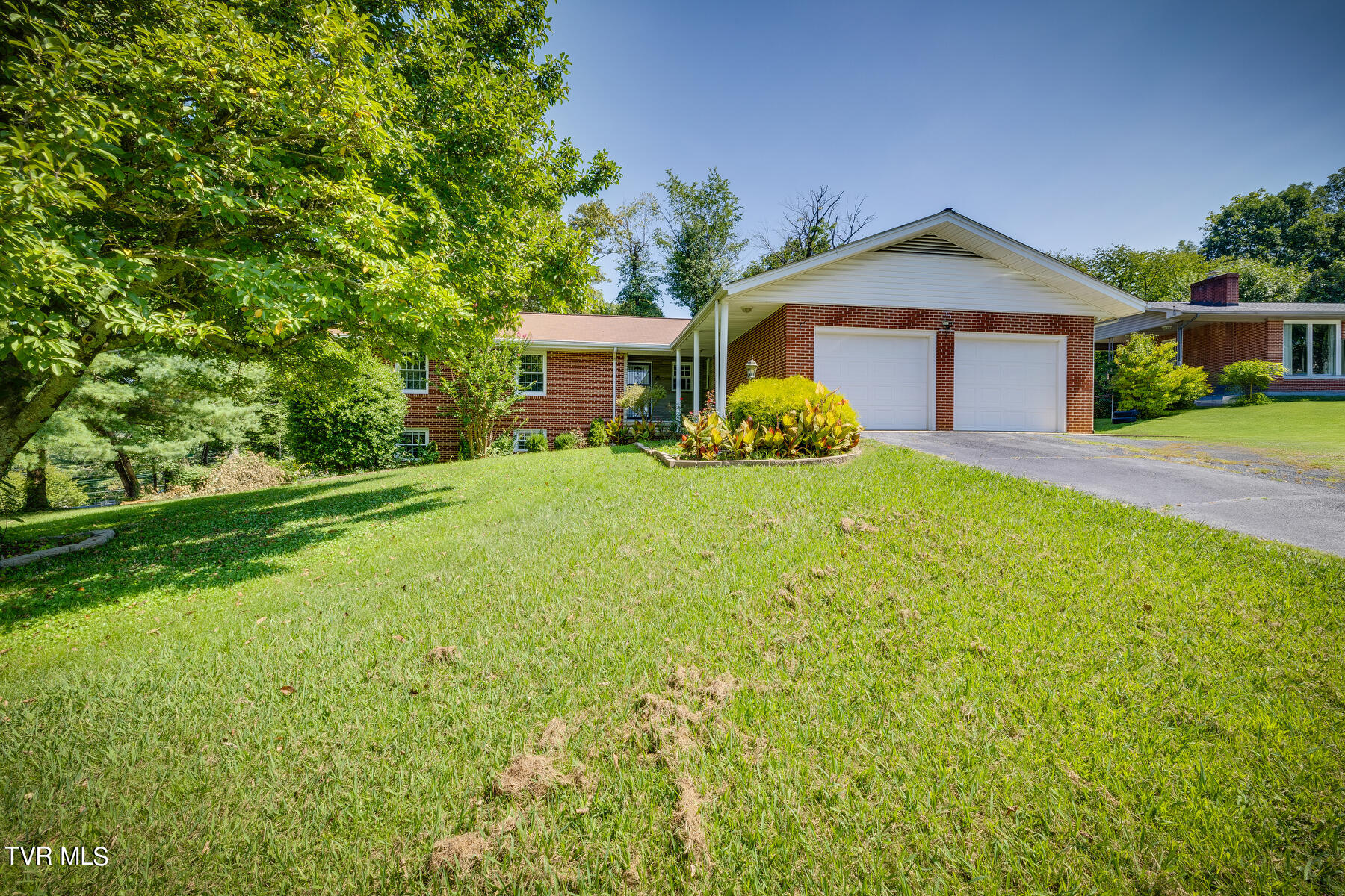Bradford Ln, Kingsport, TN 37663