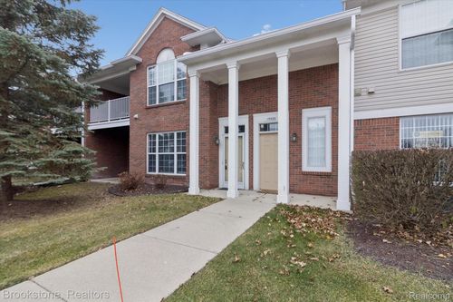 15940 Morningside, Northville, MI, 48168-6703 | Card Image