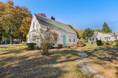 3757 Main Street, House other with 3 bedrooms, 1 bathrooms and 4 parking in Stratford CT | Image 1