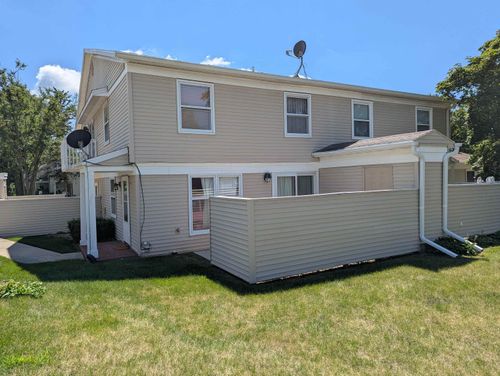apt-3-604 Kiwanis Ct, FREEPORT, IL, 61032-4469 | Card Image