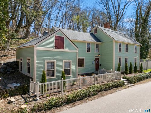 371 Washington St, Norwich, CT, 06360-2443 | Card Image