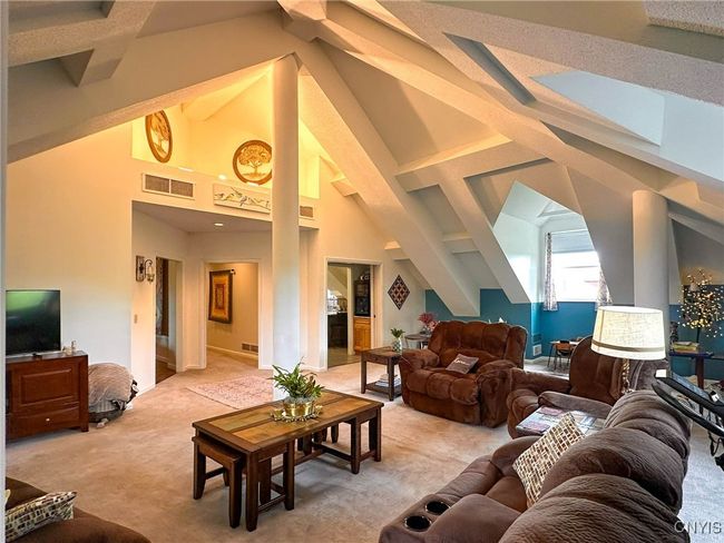 APT-404 - 10 Foery Dr, Condo with 3 bedrooms, 3 bathrooms and null parking in Utica NY | Image 9
