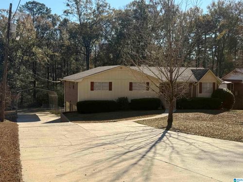 1015 Coleman Dr, Mc Calla, AL, 35111-3823 | Card Image