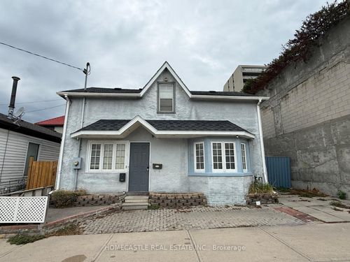 36 Richmond St E, Oshawa, ON, L1G1E5 | Card Image