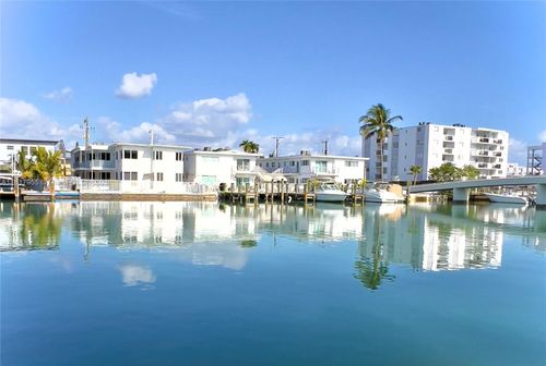 apt-4-8035 Crespi Blvd, MIAMI BEACH, FL, 33141-1516 | Card Image