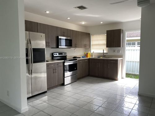 b-3435 Sw 62nd Way, Miramar, FL, 33023-5076 | Card Image