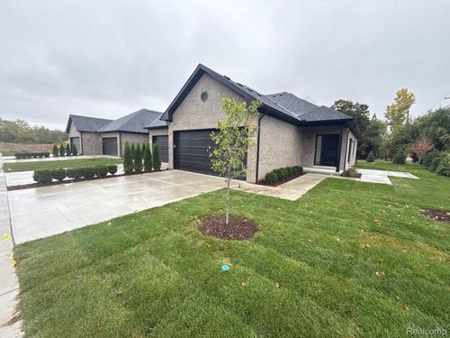 1-21963 Deer Brook Dr, Southfield, MI, 48075-3097 | Card Image