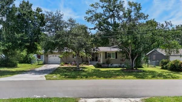 Residential in ELLENTON