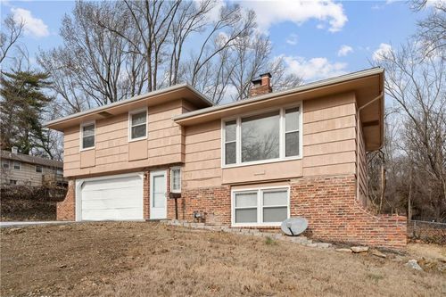 5904 E 103rd St, Kansas City, MO, 64134-1444 | Card Image