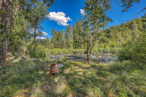 10584 Foxmead Lane, Truckee, CA, 96161 | Card Image