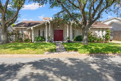 3026 Beluche Dr, Galveston, TX, 77551-1514 | Card Image