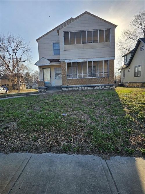 4303-4301-4303 Agnes Ave, Kansas City, MO, 64130-2009 | Card Image