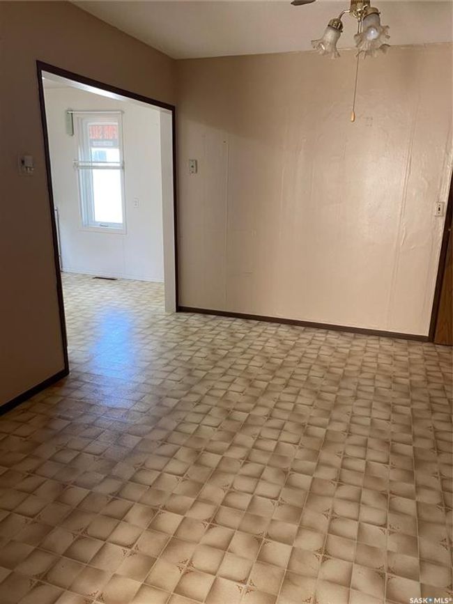 301 Shurygalo Rd, House other with 2 bedrooms, 1 bathrooms and 6 parking in Bienfait SK | Image 9