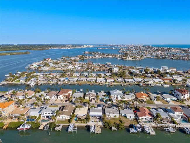 17730 Long Point Dr, House other with 3 bedrooms, 2 bathrooms and null parking in REDINGTON SHORES FL | Image 68
