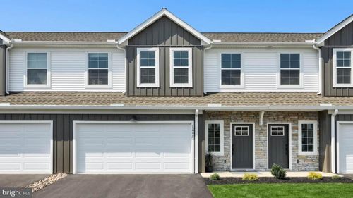 7848 Oak Brook Dr, HARRISBURG, PA, 17112-9645 | Card Image