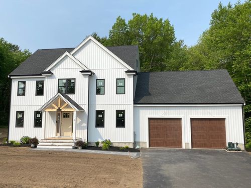 40 Old Summit St, Halifax, MA, 02338-1603 | Card Image