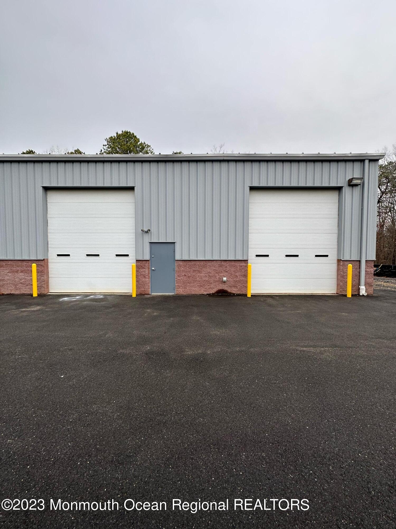 Commercial Lease in Jackson 4