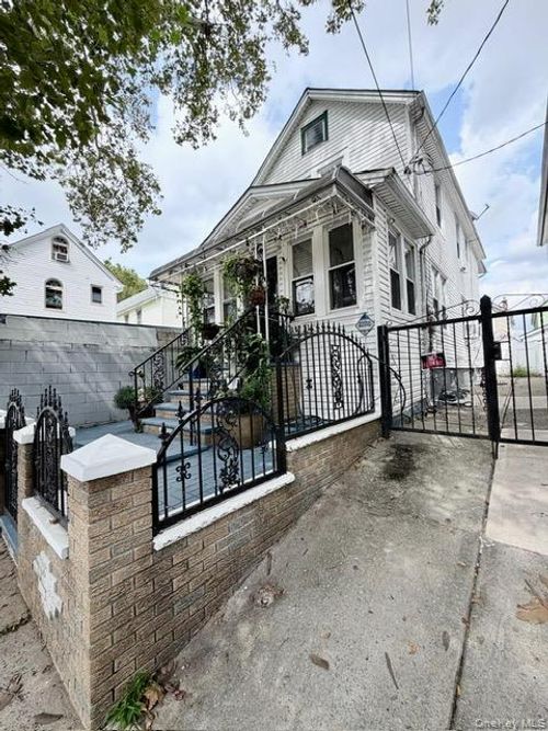 107-11 114th St, South Richmond Hill, NY, 11419 | Card Image