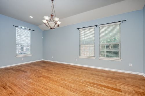 303 Ravenna Rd, Lake Dallas, TX, 75065-2389 | Card Image